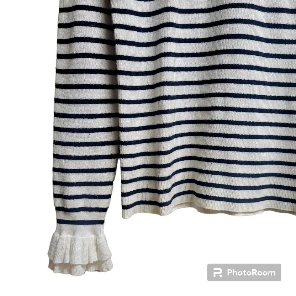 WHBM Ruffle-Sleeve Sweater Size Large - Picture 9 of 9